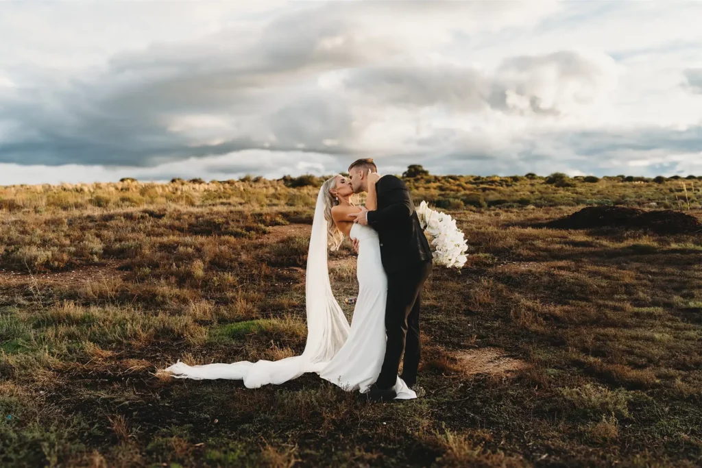 robertson-wedding-photographer-wederom-venue-couple-portraits-flying-swan-media